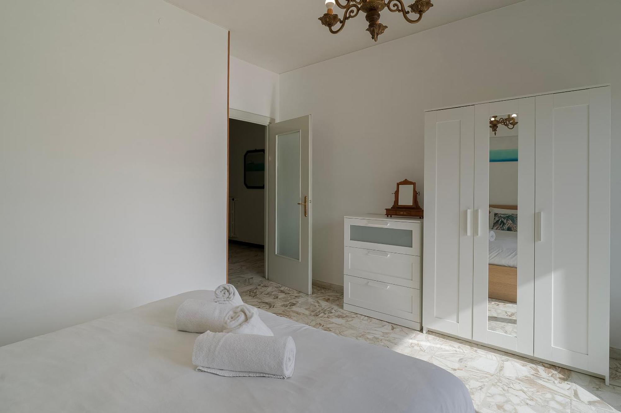 Casa Silvia - Central - Terrace - Wifi Bordighera Eksteriør bilde