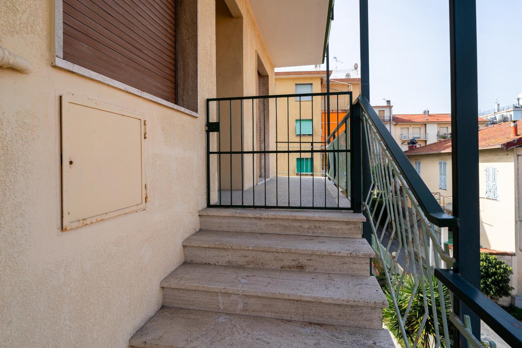Casa Silvia - Central - Terrace - Wifi Bordighera Eksteriør bilde